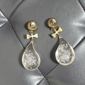 Vintage Victorian Gold and clear resin teardrop earrings